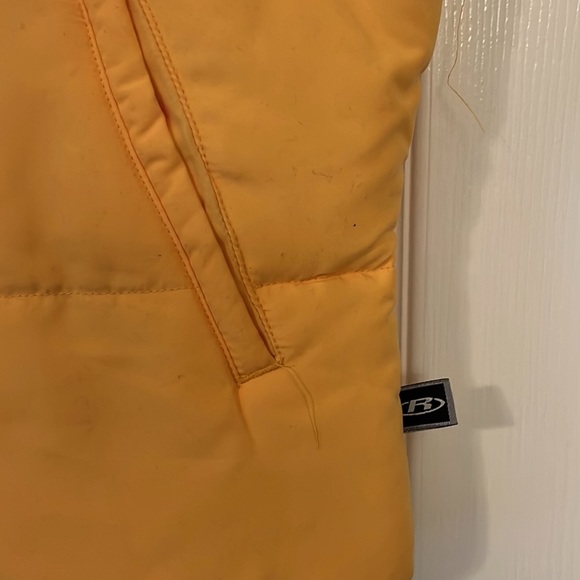 VINTAGE REQUEST PUFFY VEST - Picture 4 of 6